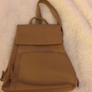 Perfect leather travel bag